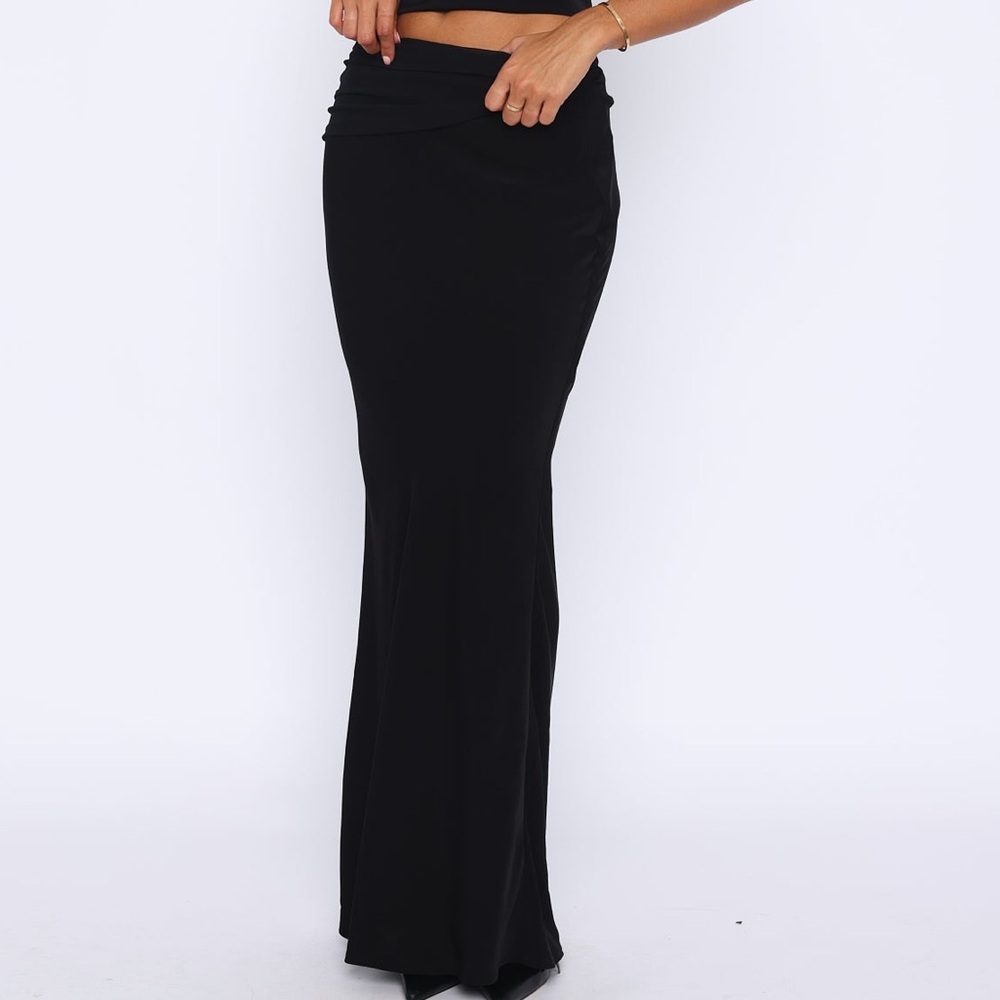 NWT WHITE FOX NIGHTINGALE MAXI SKIRT